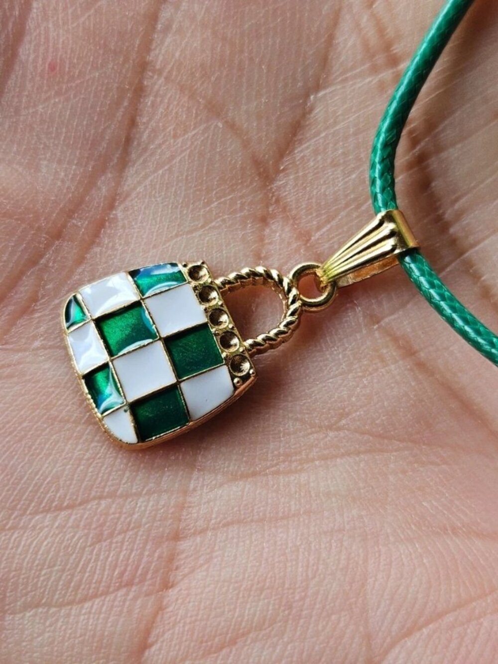 Fashion Necklace Gree/White Checker Bag Pendant Fashion Jewelry W/ Green Cord